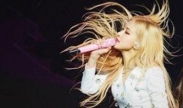 朴彩英最新发色博主爆料,博主揭秘时尚女神的神秘色彩转变！