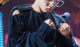 华晨宇四面台爆料视频播放,视觉盛宴背后的故事