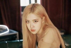 朴彩英最新发色博主爆料,博主揭秘时尚女神的神秘色彩转变！